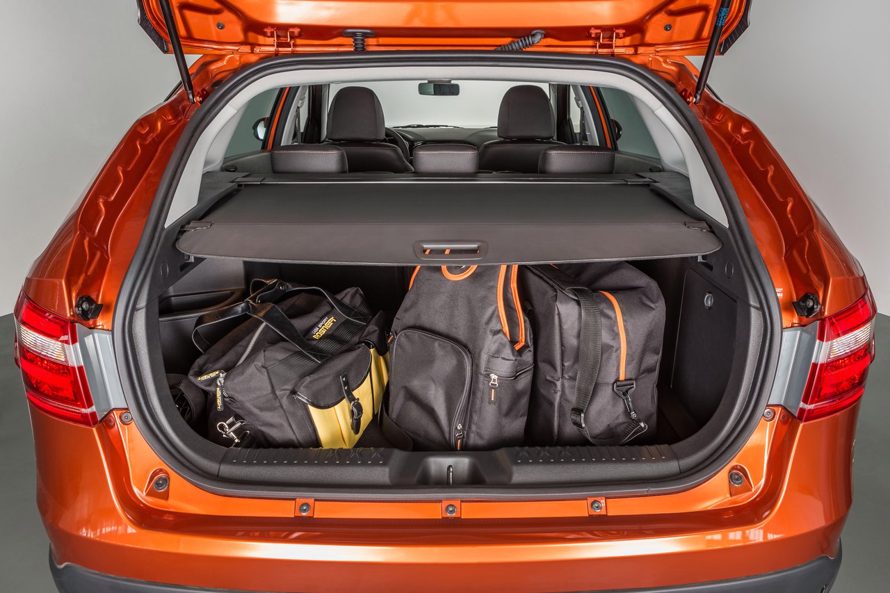 Интерьер LADA Vesta SW Cross и LADA Vesta SW