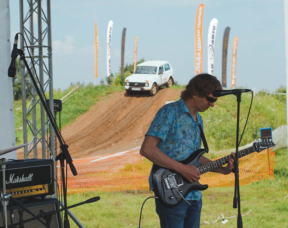 OFF ROAD SHOW на автомобилях LADA 4x4