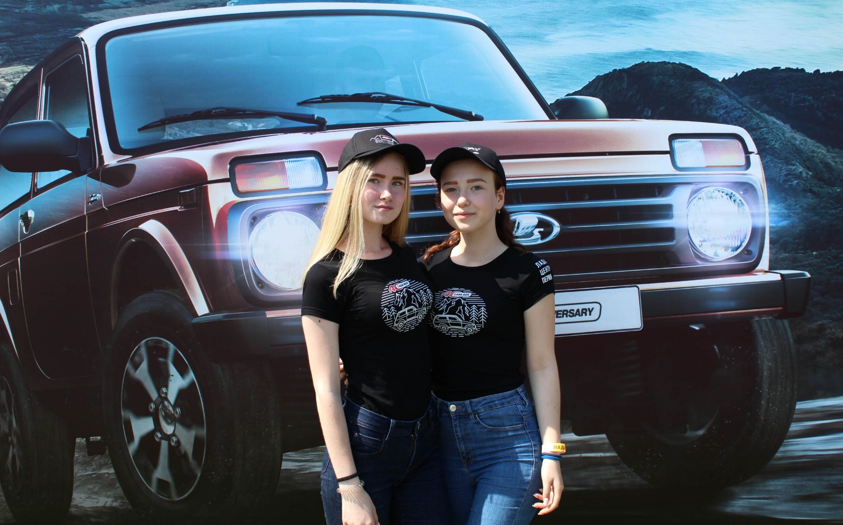 OFF ROAD SHOW на автомобилях LADA 4x4