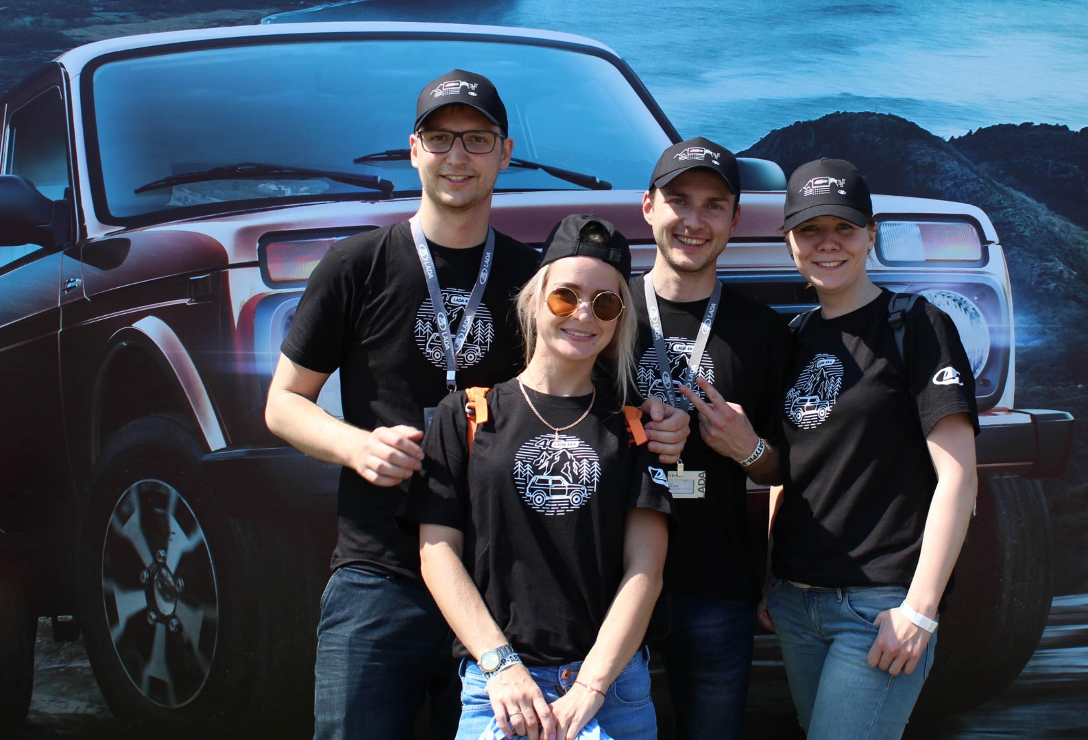 OFF ROAD SHOW на автомобилях LADA 4x4