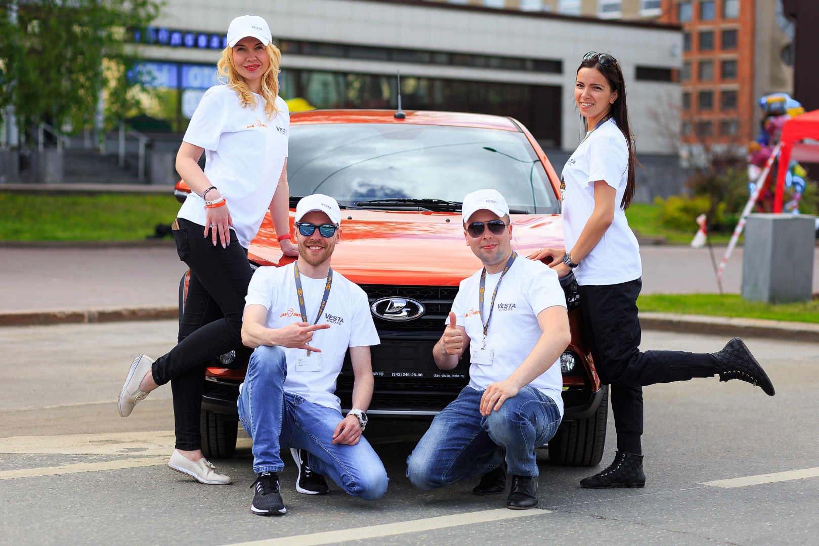 Фотоотчёт с презентации LADA Vesta Cross